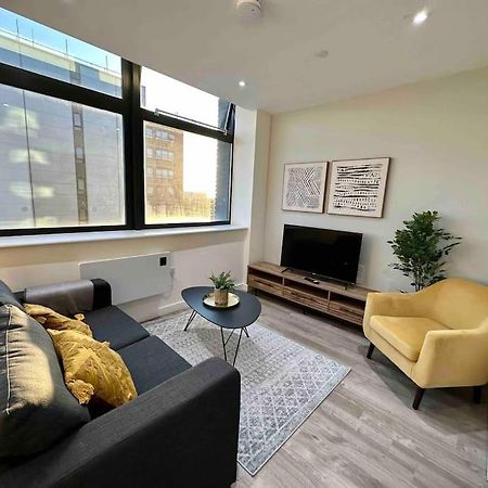 דירות מנצ'סטר 1 Bed Flat With View Of Old Trafford מראה חיצוני תמונה